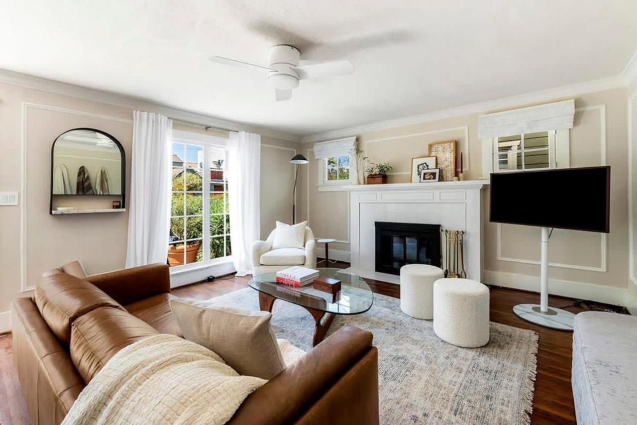 Charming Walk Street - A Venice Hideaway